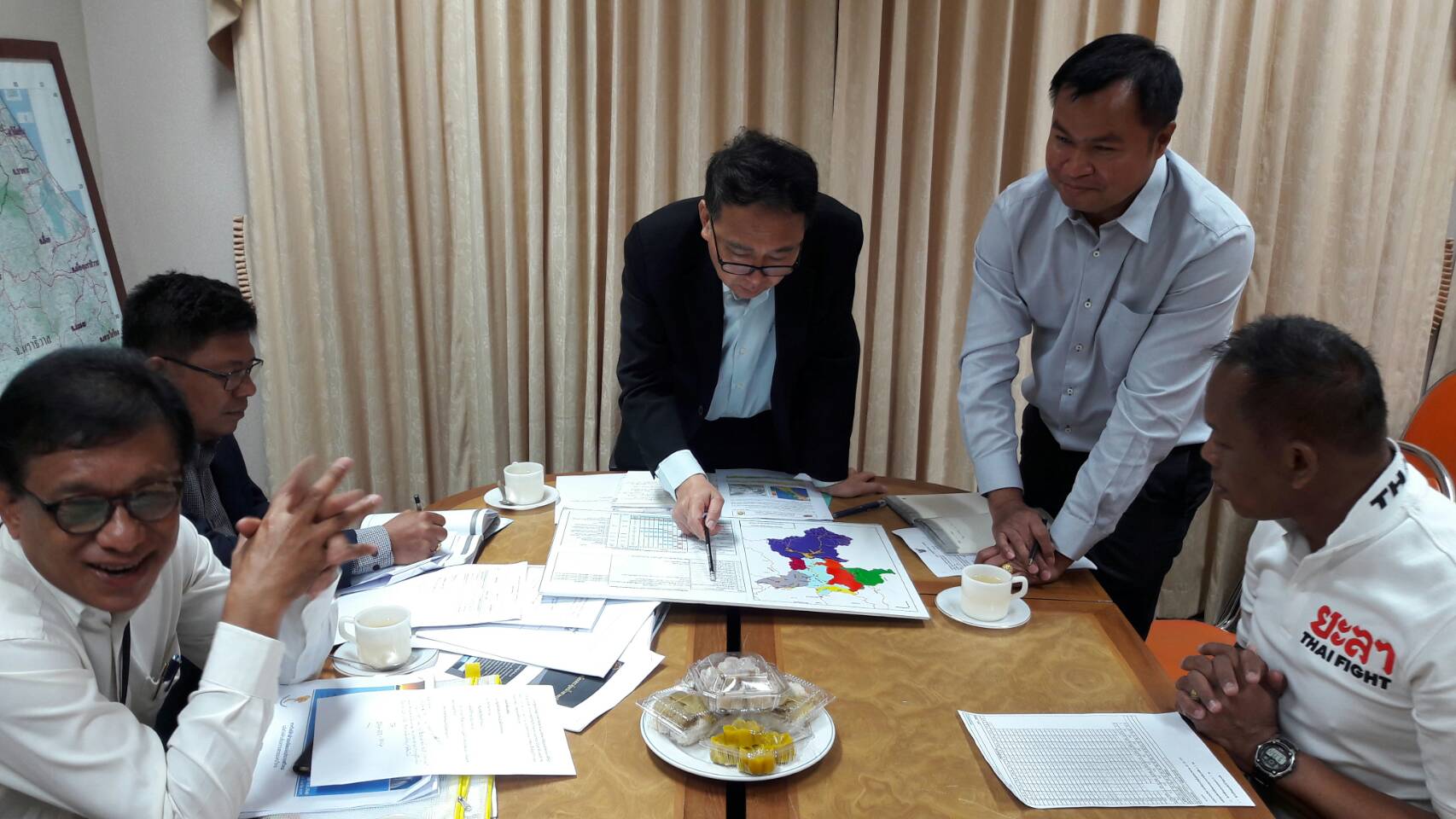 ประชุมเตรียมรับมือป้องกันและแก้ไขปัญหาอุทกภัยและสาธาณภัย