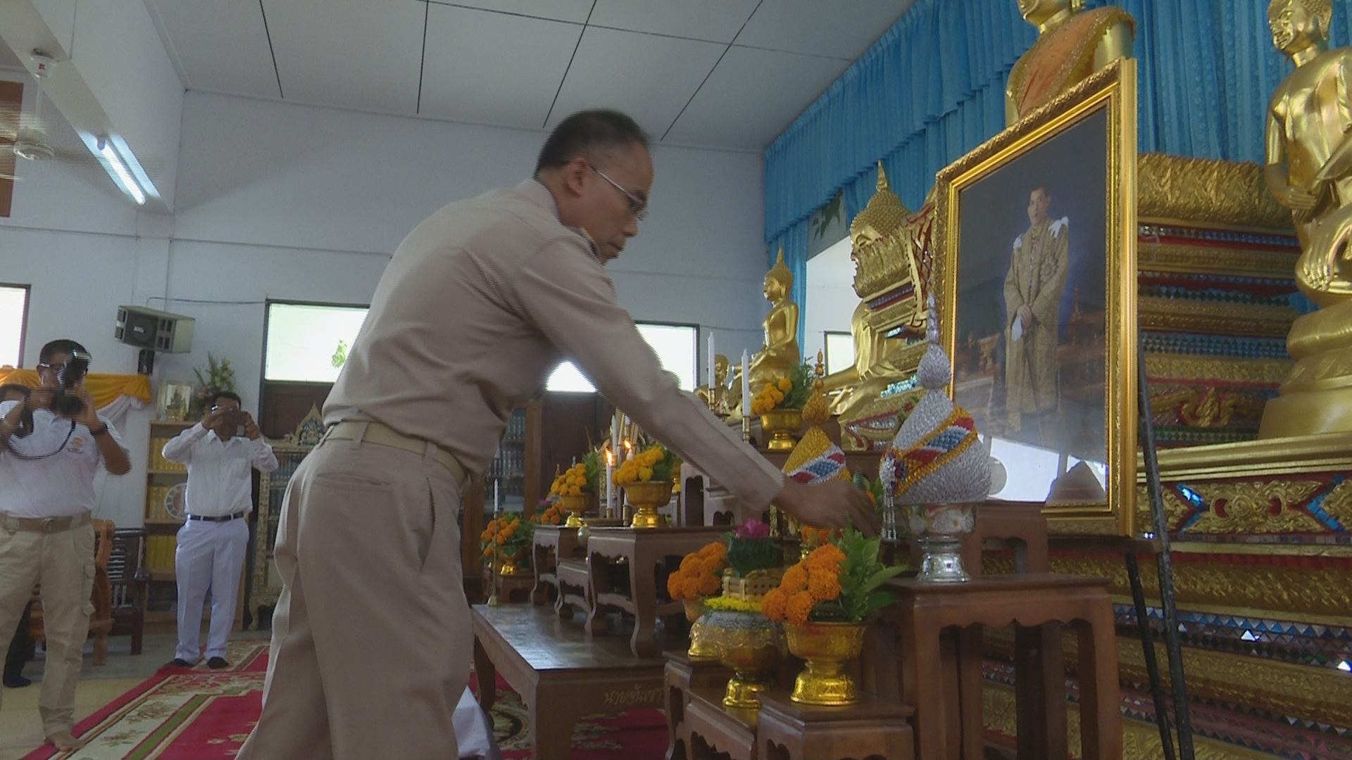 รองผู้ว่าฯ ยะลา ประกอบพิธีเจริญพระพุทธมนต์เฉลิมพระเกียรติและถวายพระพรชัยมงคลฯ