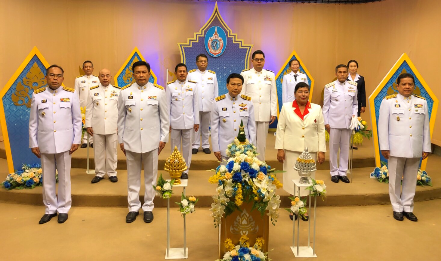 ร่วมบันทึกเทปโทรทัศน์ถวายพระพรฯ