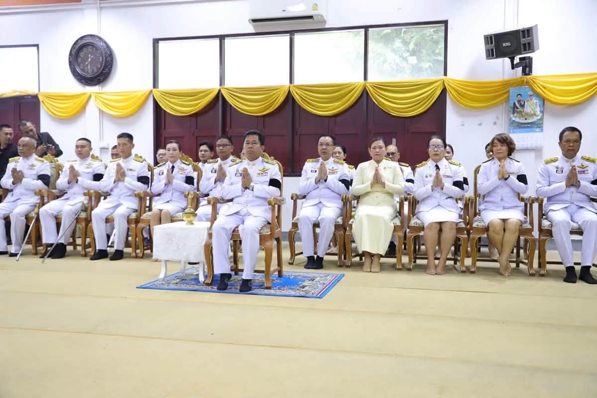 จังหวัดยะลา จัดพิธีสวดพระพุทธมนต์และทำบุญตักบาตรถวายเป็นพระราชกุศล เนื่องในโอกาสวันคล้ายวันพระราชสมภพสมเด็จพระนางเจ้าสิริกิติ์ พระบรมราชินีนาถ พระบรมราชชนนีพันปีหลวง